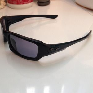 Oakley fives