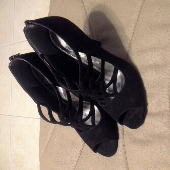 Nina High heels - Picture 3 of 3