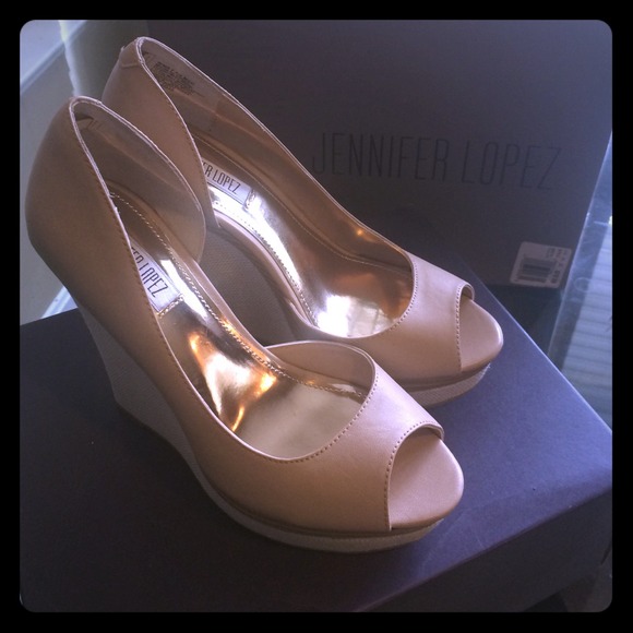 Jennifer Lopez nude heels! NEVER worn