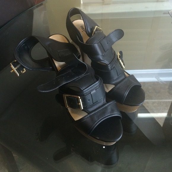 💃Sexy black heels!!