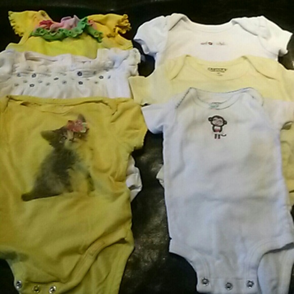 Baby girl onsies - Picture 2 of 3