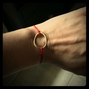 Red string bracelet