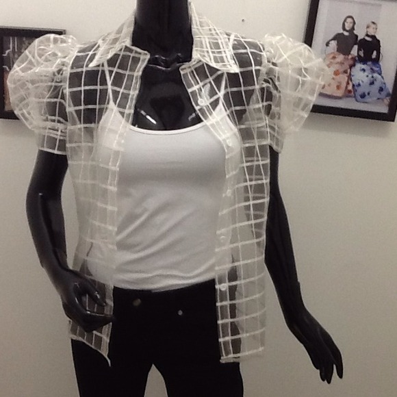 Modalistas white opaque top. - Picture 4 of 4