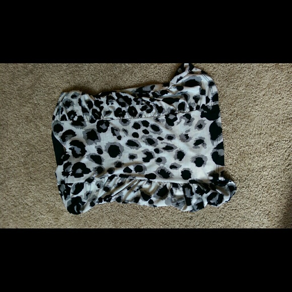 Top sleeveless open back