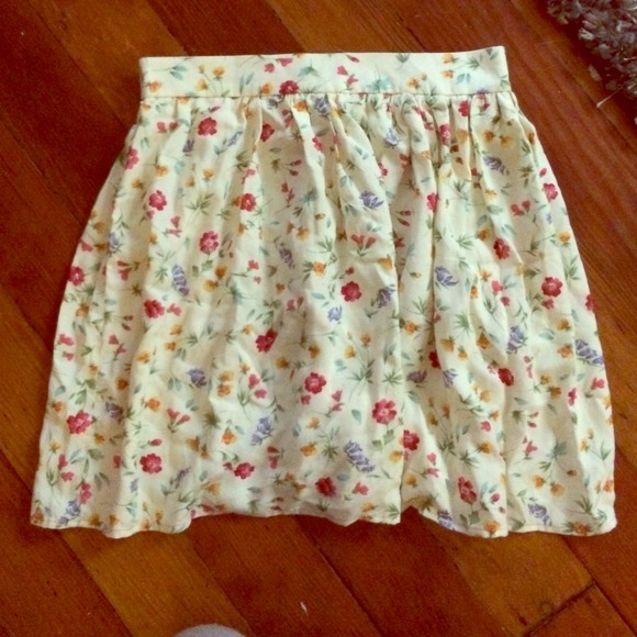 High waisted floral print skirt - Picture 1 of 3