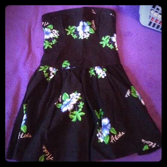 Strapless dress
