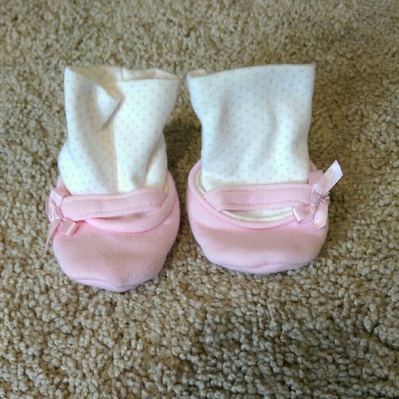 Newborn baby booties