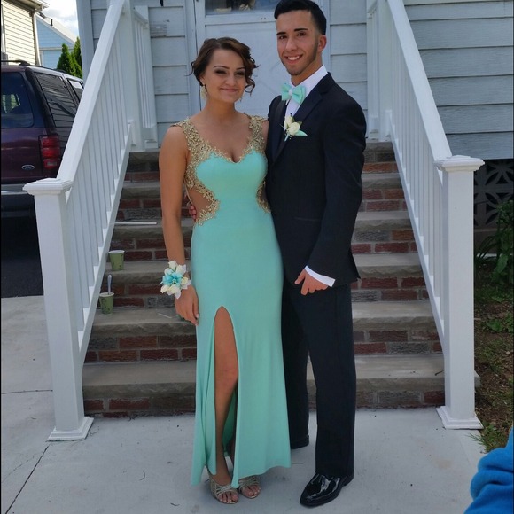 la femme green prom dress La Femme Prom 32257