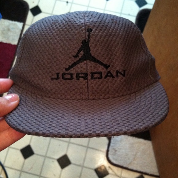 Free Infant jordan hat w/ any purchase