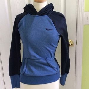 Great condition nike sweatshirt