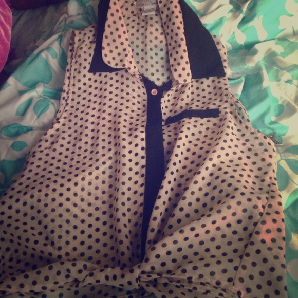 Collar tie up shirt