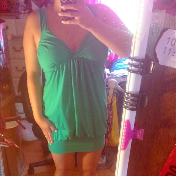 Green dress/top