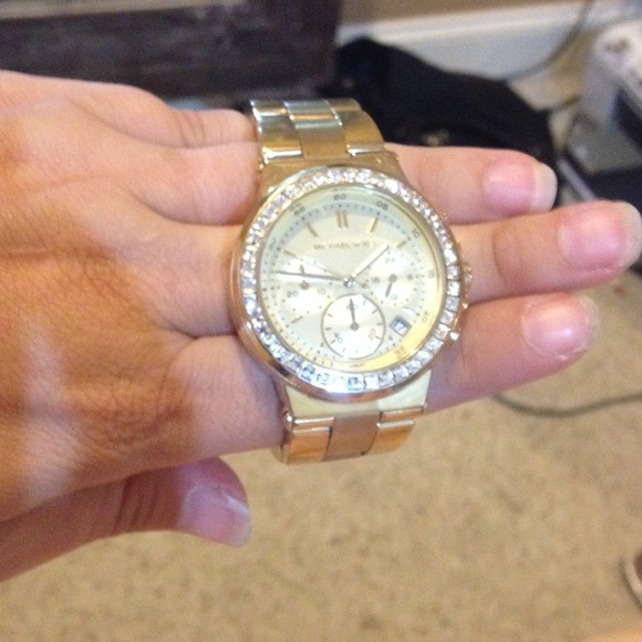 Rare find now Michael Kors watch mk5623