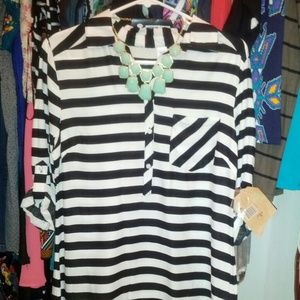 White and black  blous