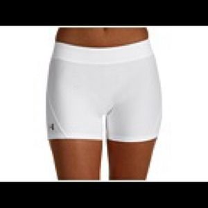 White Under Armour Ultra 2" compression shorts