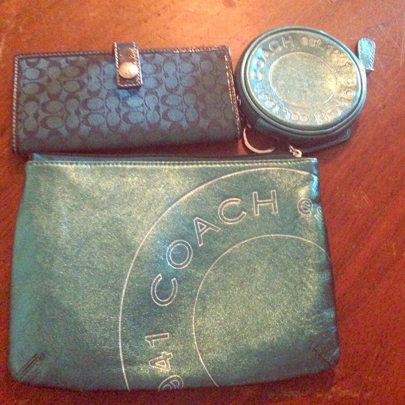 Turquoise coach bundle! - Picture 1 of 4