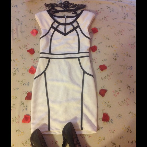 White and black bodycon dress