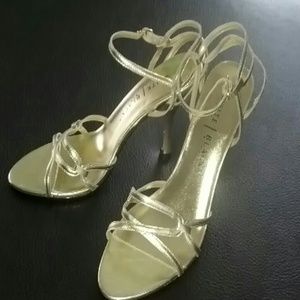 Gold strap 4" White House/Black Market