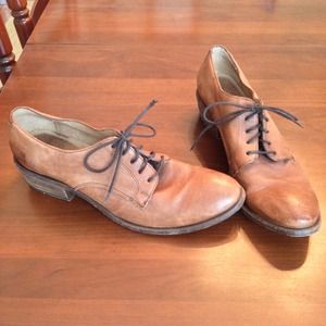 Frye oxfords size 10