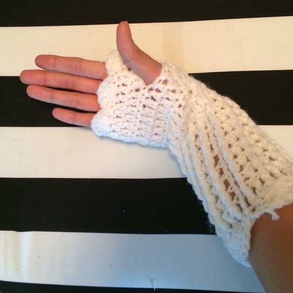 Handmade Knitted Fingerless Gloves - Picture 2 of 2