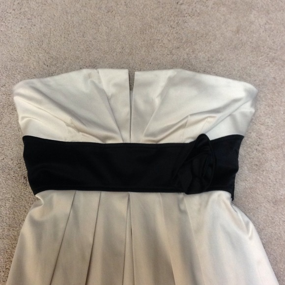 BUNDLED Mystic Contemporary dress - Picture 2 of 4