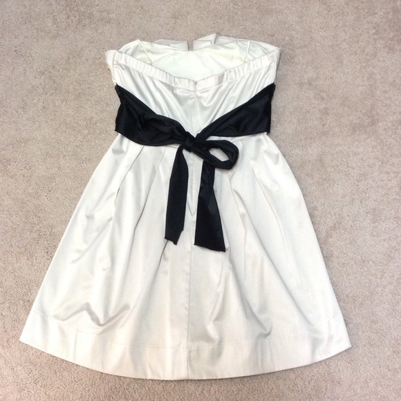 BUNDLED Mystic Contemporary dress - Picture 3 of 4