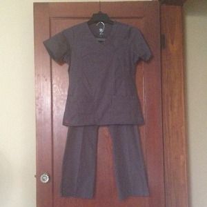 Charcoal Grey w/ Red Detail Maevn Scrubs