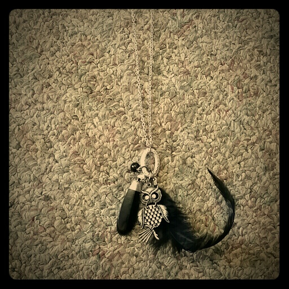 Jewelry - Owl necklace