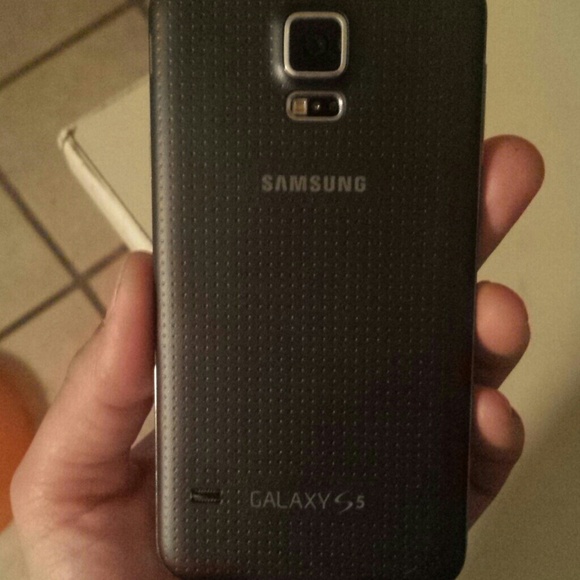 SAMSUNG GALAXY S5 BRAND NEW - Picture 2 of 3