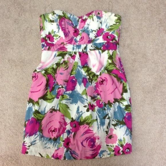 BUNDLED Used Sweetheart Floral Dress Size Medium - Picture 4 of 4