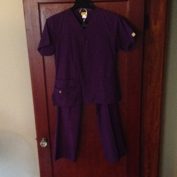 Winks Brand Deep Purple Scrub Set
