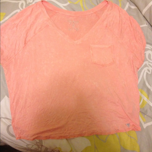 GUESS top
