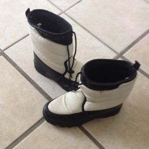 Polar Edge snow boots
