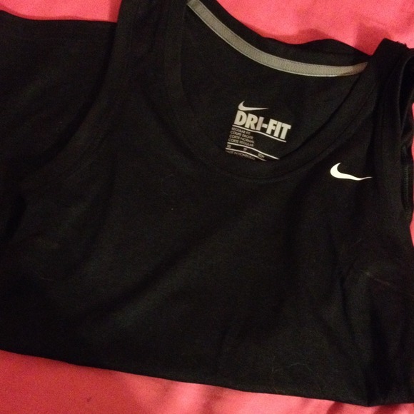 Nike Outerwear - Nike Dri-Fit tank PRICE REDUCED!!!