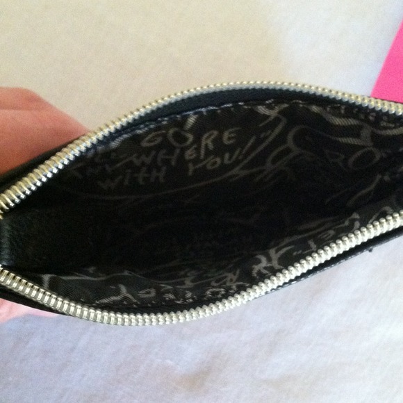 Betsey Johnson Leopard/Gold hearts - Picture 4 of 4