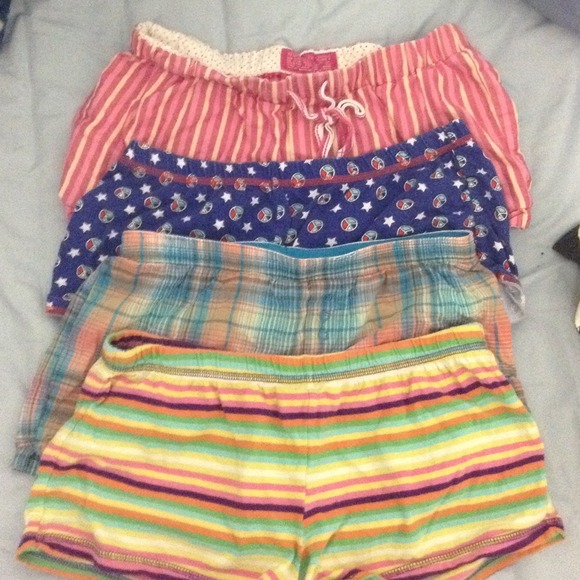 Set of 4 short pajama bottoms