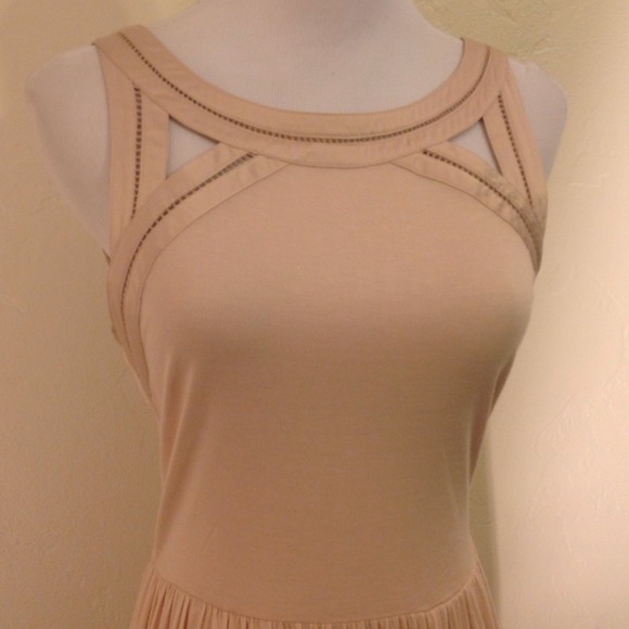 BUNDLED! Tan cut out dress - Picture 2 of 3
