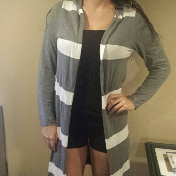 Gray and white hooded sweater