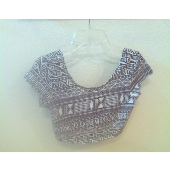 Aztec print crop top