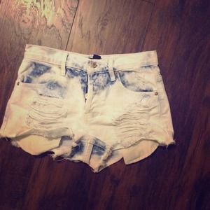 F21 Highwaisted shorts