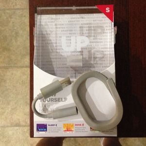 💥SALE💥 UP by Jawbone (Fitness Band)