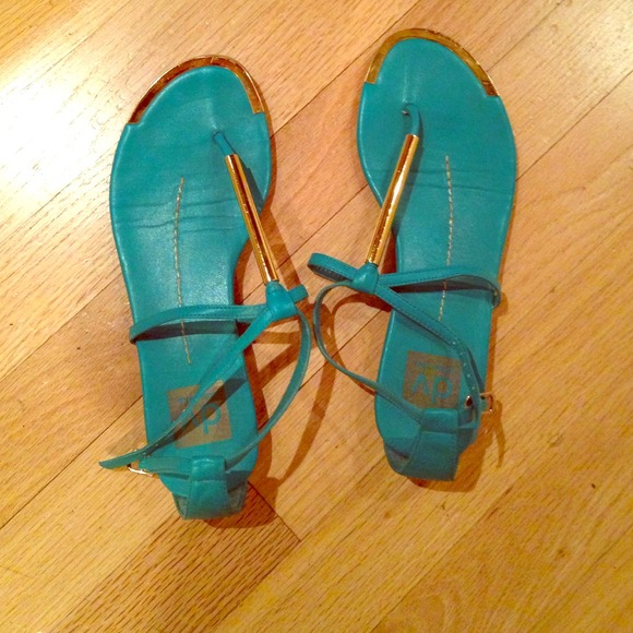 DV by dolce vita turquoise sandals!