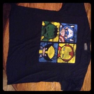 A marvel shirt no rips or stains