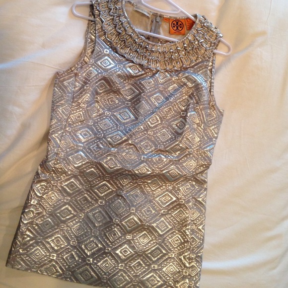 Tory Burch Tops - Tory Burch Venus shell silver top
