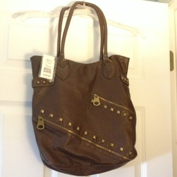 Brand new chateau purse