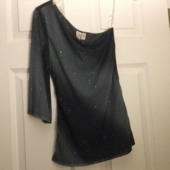 Silver/black/grey glittery one sleeved top