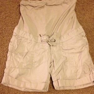 Maternity shorts