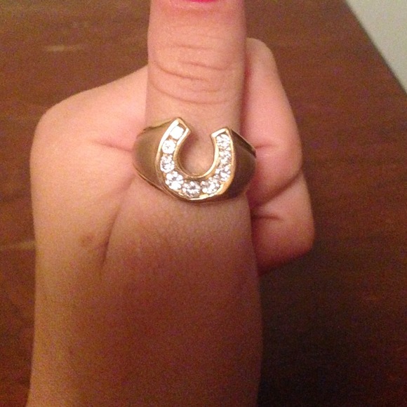 Mens diamond horse shoe ring