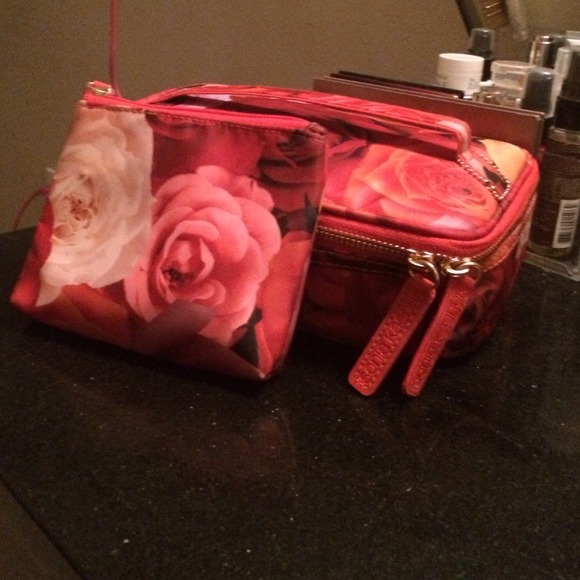 Rose Train Case / Makeup bag