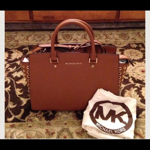 Michael Kors Large Saffiano Leather Selma
